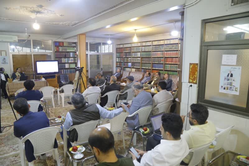 کتاب «مهدویت در اندیشه اصلاح دین» در اصفهان رونمایی شد