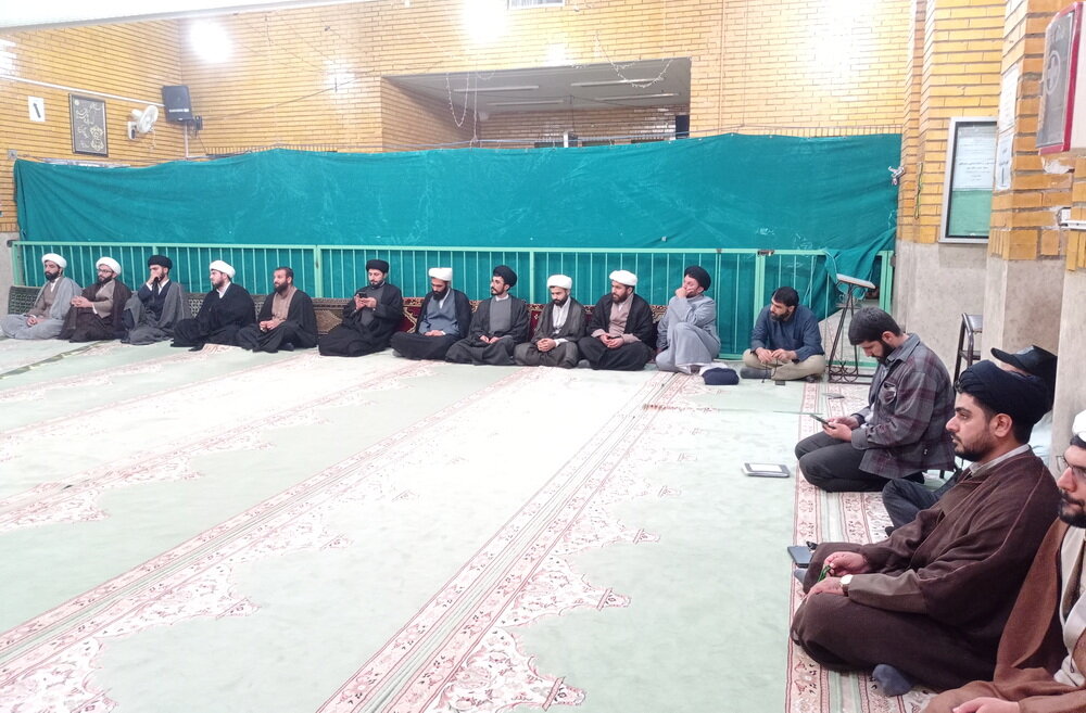 نوجوانان ایذهای را دریابیم / فضا برای حضور روحانیون فراهم است