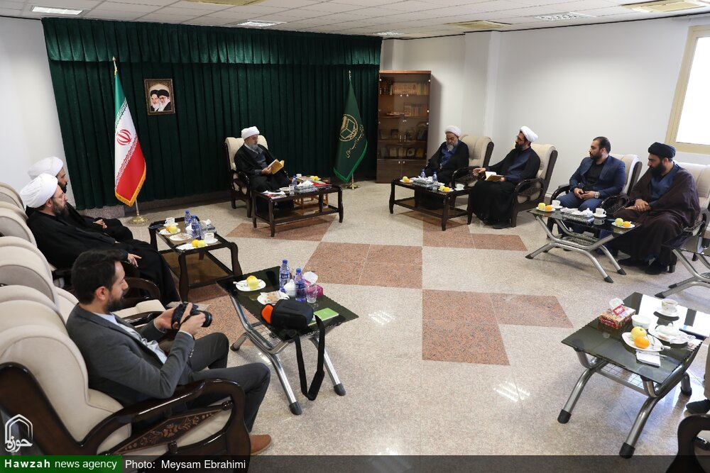 نقش همبستگی مجموعههای دینی، در احیای آثار تمدنی اسلام