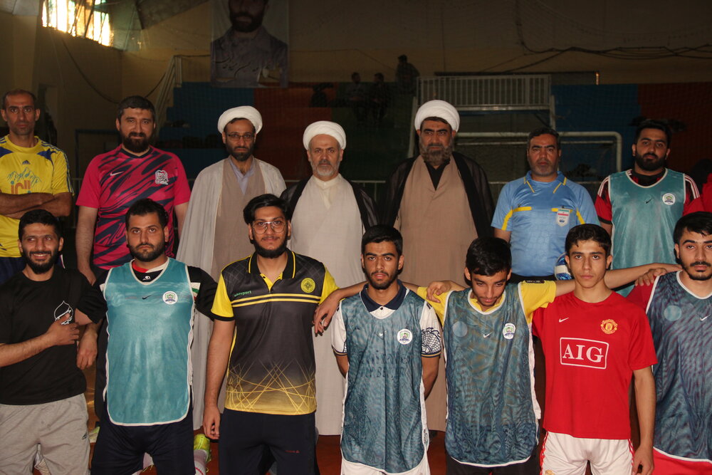 طلاب در عرصههای مختلف گوش به فرمان رهبر معظم انقلاب هستند