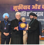 कश्मीरी युवाओं को उच्च शिक्षा के ज़रिए मजबूत किया जाए:मौलाना डॉ.कल्बे रूशैद