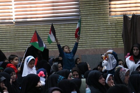 تصاویر/ اجتماع مادران و کودکان ارومیه در محکومیت جنایات رژیم صهیونیستی علیه مردم غزه