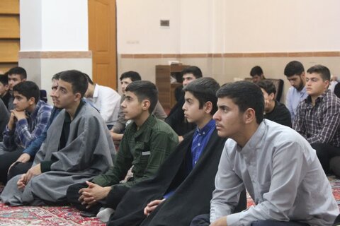 تصاویر/ مرسام هیئت هفتگی مدرسه علمیه امام خمینی (ره) خوی