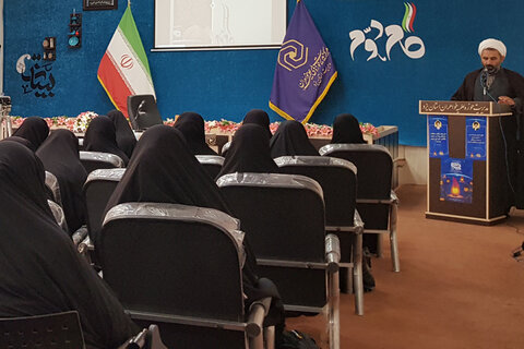 تصاویر/ آغاز رویداد«بینات»هنر و رسانه در حوزه خواهران استان یزد