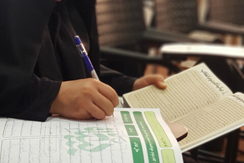 تصاویر/ آغاز رویداد«بینات»هنر و رسانه در حوزه خواهران استان یزد