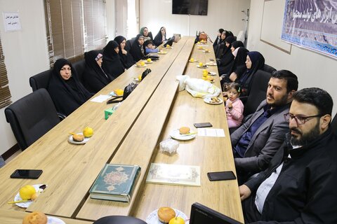 تصاویر/ در نشست والدین حافظان قرآن با مدیرکل تبلیغات اسلامی آذربایجان غربی