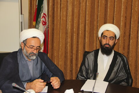 تصاویر / دیدار مسئول دفتر سیاسی واجتماعی حوزه های علمیه کشور با مدیر حوزه علمیه استان قزوین