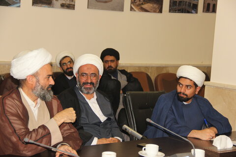 تصاویر / دیدار مسئول دفتر سیاسی واجتماعی حوزه های علمیه کشور با مدیر حوزه علمیه استان قزوین
