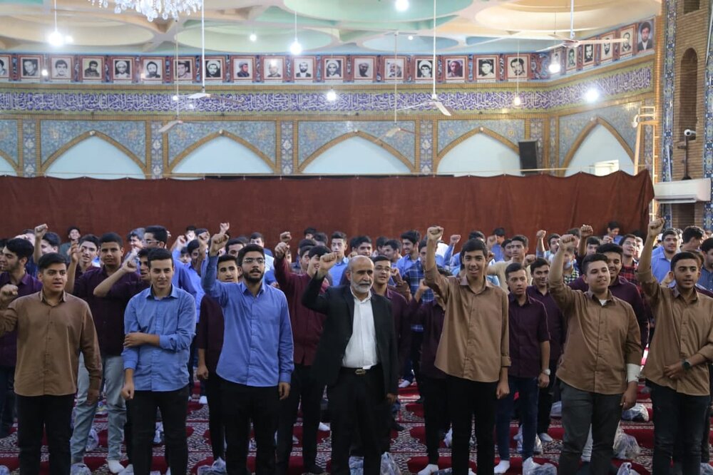 برگزاری همایش دانش آموزی استکبار ستیزی در اهواز + عکس