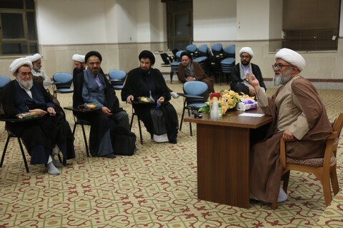 تصاویر/ نشست اساتید تخصصی تفسیر و علوم قرآنی