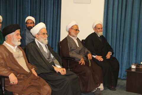 تصاویر / دیدار مسئول دفتر سیاسی واجتماعی حوزه های علمیه کشور با نماینده ولی فقیه در استان قزوین