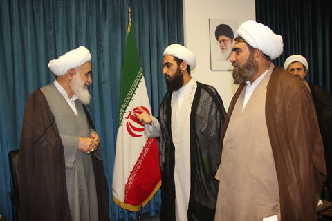 تصاویر / دیدار مسئول دفتر سیاسی واجتماعی حوزه های علمیه کشور با نماینده ولی فقیه در استان قزوین