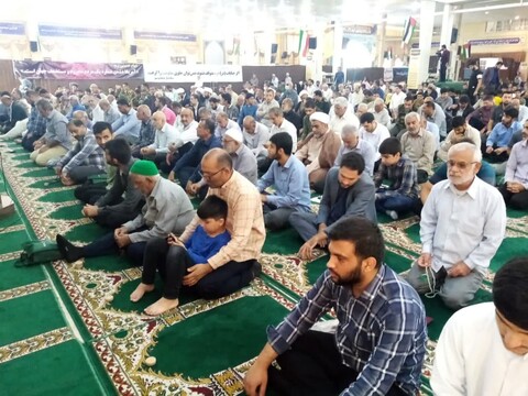 اقامه نماز جمعه در بوشهر به روایت تصویر