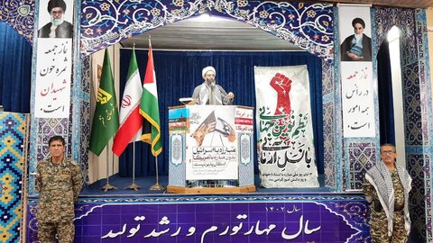 تصاویر/ اقامه نماز جمعه 12 آبان ماه شهرستان قشم