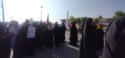 تصاویر/ حضور طلاب مدرسه علمیه فاطمة الزهرا(س) کنگان در راهپیمایی ۱۳ آبان