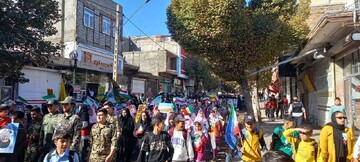 تصاویر/ حضور پرشور مردم در راهپیمایی ۱۳ آبان شهرستان شوط