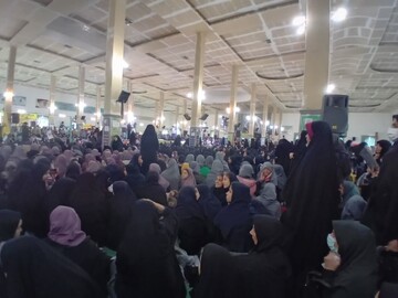 تصاویر/ حضور طلاب موسسه آموزش عالی ریحانة الرسول (س) ساوه در راهپیمایی ۱۳ آبان