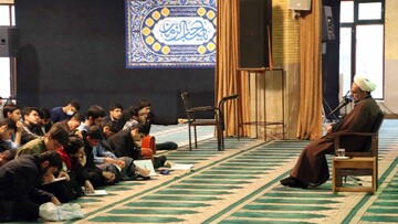 استکبار جهانی  هیچ وقت به فکر منافع ملت ایران نبوده است