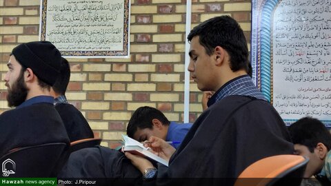 بالصور/ إقامة ورشة تخصصي حول معرفة اليهود في مدرسة ولي العصر (عج) العلمية بمدينة قم المقدسة