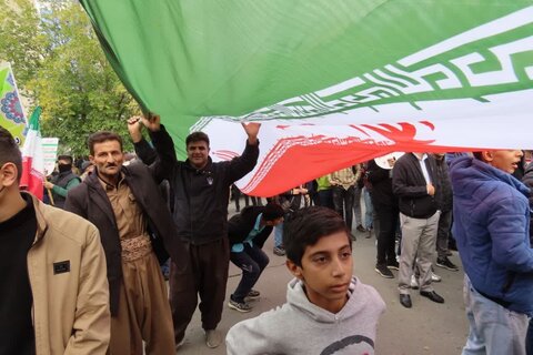 تصاویر/ راهپیمایی مردم بوکان در یوم الله 13 آبان