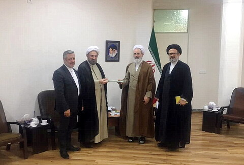 تصاویر/ دیدارسفیر جدید ایران در واتیکان با آیت الله اعرافی