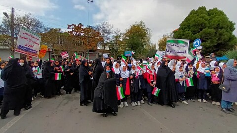 تصاویر/ راهپیمایی مردم شهرستان اهر در ۱۳ آبان