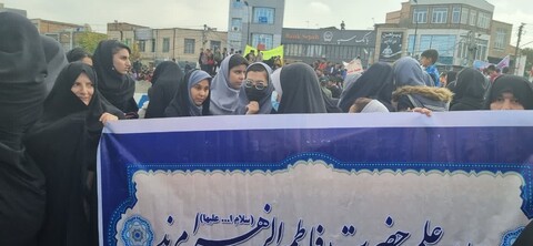 تصاویر/ راهپیمایی طلاب حوزه عملیه خواهران مرند در ۱۳ آبان