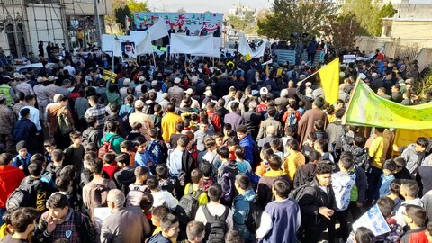 راهپیمایی یوم الله ۱۳ آبان در هادیشهر