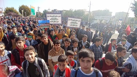 تصاویر/ راهپیمایی یوم الله 13 آبان در شهرستان نقده