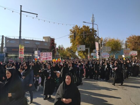 تصاویر/ راهپیمایی یوم الله 13 آبان در شهرستان نقده