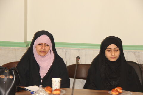 تصاویر / نشست مبلغین ومسئولین هیات های مذهبی استان با مدیر حوزه علمیه استان قزوین