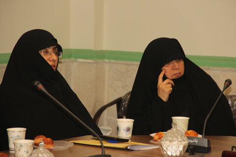 تصاویر / نشست مبلغین ومسئولین هیات های مذهبی استان با مدیر حوزه علمیه استان قزوین