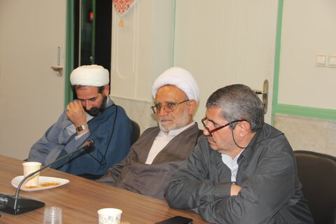 تصاویر / نشست مبلغین ومسئولین هیات های مذهبی استان با مدیر حوزه علمیه استان قزوین