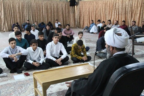 تصاویر/ دیدار مدیر حوزه علمیه بوشهر با طلاب مدرسه علمیه برازجان