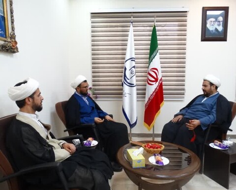 دیدار مدیرکل مرکز خدمات حوزه علمیه خوزستان با رئیس دفتر تبلیغات اسلامی خوزستان