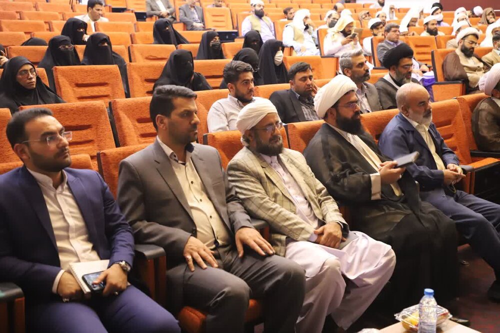 علمائے اسلام کو غزہ کے مظلوم اور بے دفاع لوگوں کی دادرسی کرنا چاہئے