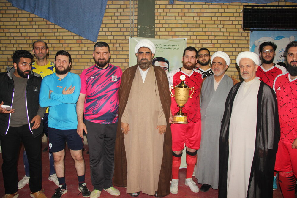 در کنار ورزش، ارزشهای اخلاقی و دینی نسل جوان نیز تقویت شود