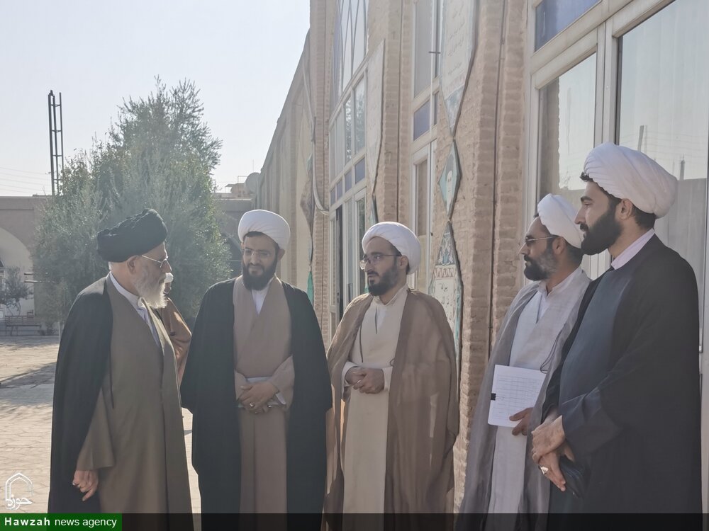حضور مسئولین حوزه علمیه استان یزد در مدرسه علمیه مصلی