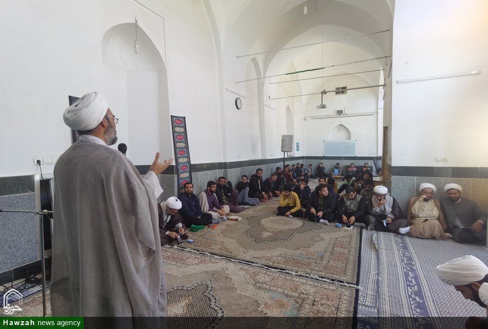 حضور مسئولین حوزه علمیه استان یزد در مدرسه علمیه مصلی