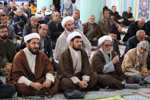 تصاویر / اقامه نماز جمعه شهرستان تکاب