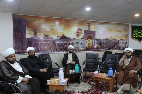 تصاویر/ نشست هم اندیشی مسئول مرکز ارتباطات و امور بین الملل حوزه علمیه خوزستان با مدیران مدارس علمیه عرب زبان استان