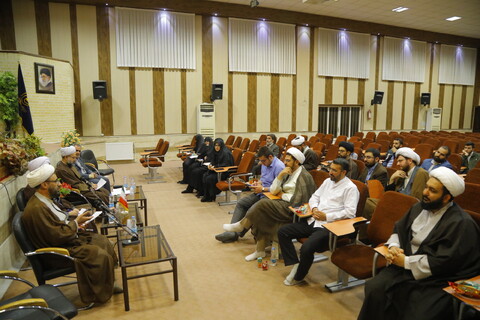 نشست جمعی از پژوهشگران حوزوی با معاون پژوهش حوزه‌های علمیه