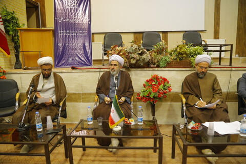نشست جمعی از پژوهشگران حوزوی با معاون پژوهش حوزه‌های علمیه