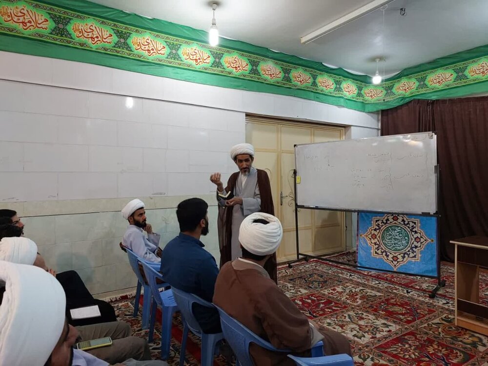 اعزام اساتید مطرح اخلاق به مدارس علمیه خوزستان