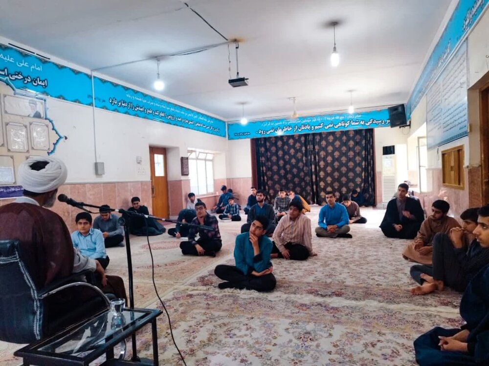 اعزام اساتید مطرح اخلاق به مدارس علمیه خوزستان