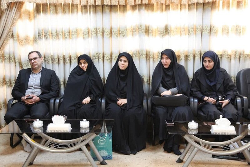 رشته دانشگاهی که خروجیاش تحصیلکرده بیکار است باید حذف شود