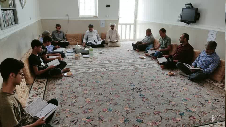 امام محلهای که کشاورز است