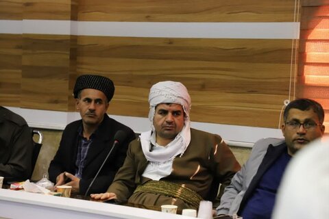 تصاویر/ نشست مسئول دفتر امور اجتماعی و سیاسی حوزه‌های علمیه کشور با روحانیون اهل سنت کردستان