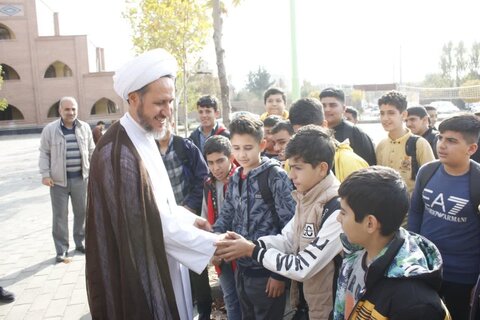 تصاویر/ بازدید دانش آموزان از مدرسه علمیه امام خمینی(ره)شهرستان خوی