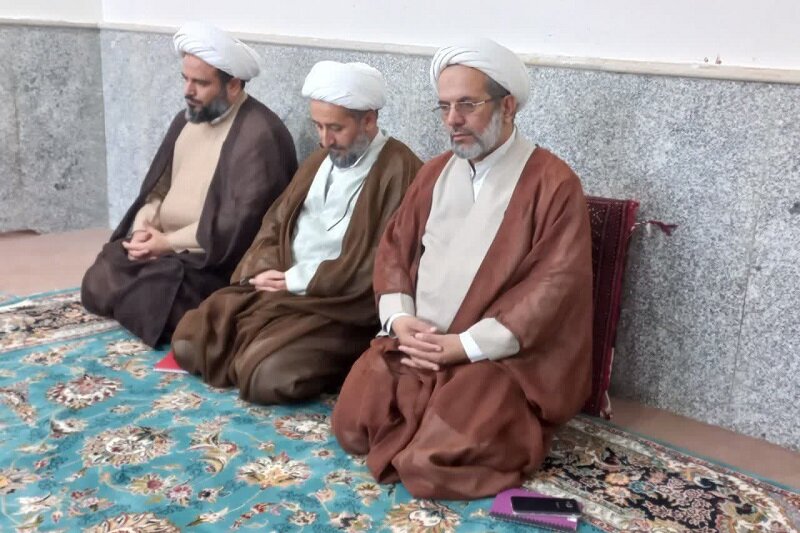 بازدید مدیر حوزه علمیه کرمانشاه از مدرسه علمیه امام خمینی(ره) هرسین